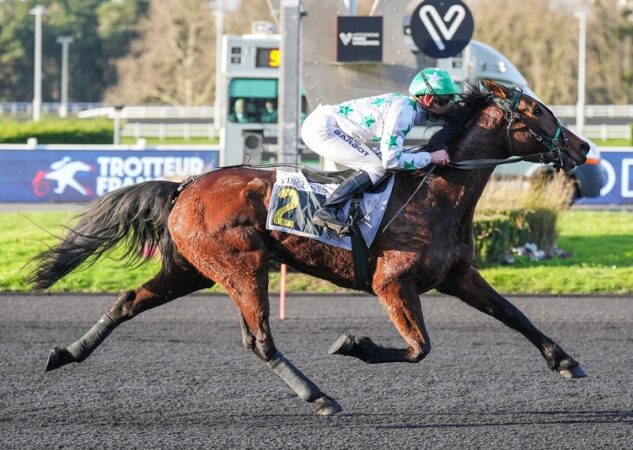 Un huitième succès sous la selle pour Jasmine de Neuvy